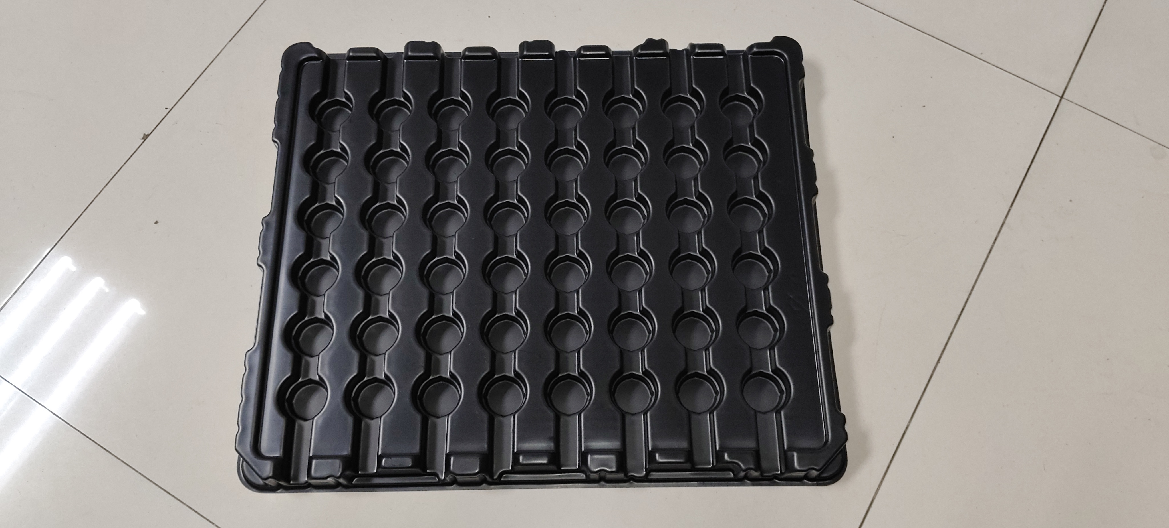 Round JN0004（48-grid） φ25×21mm Blister Box