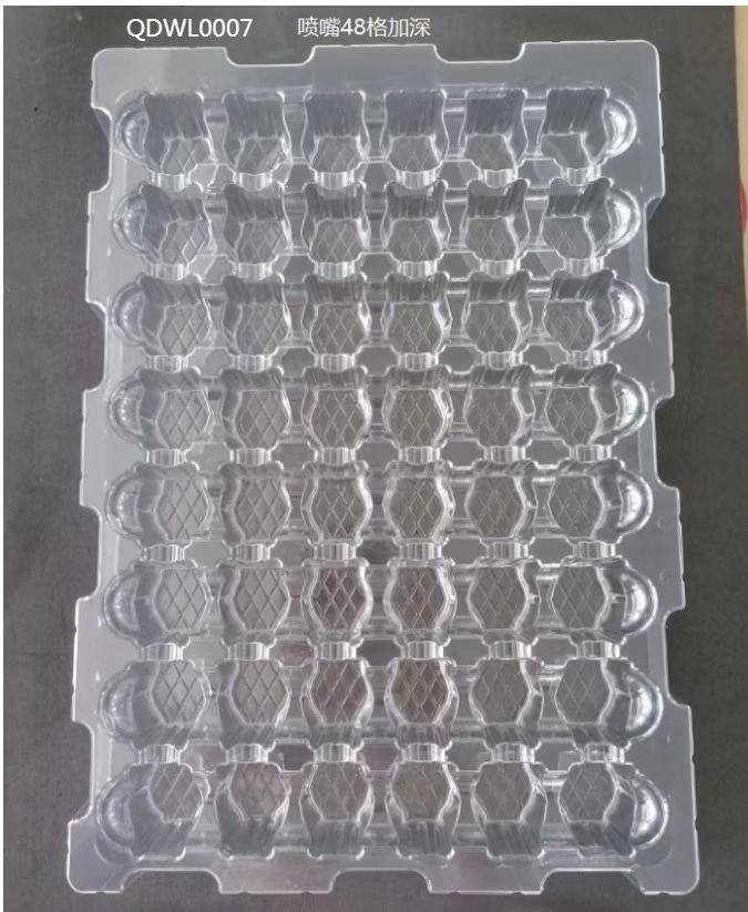 Square QDWL0007喷嘴48-gridBlister 370*260*42 Blister Box