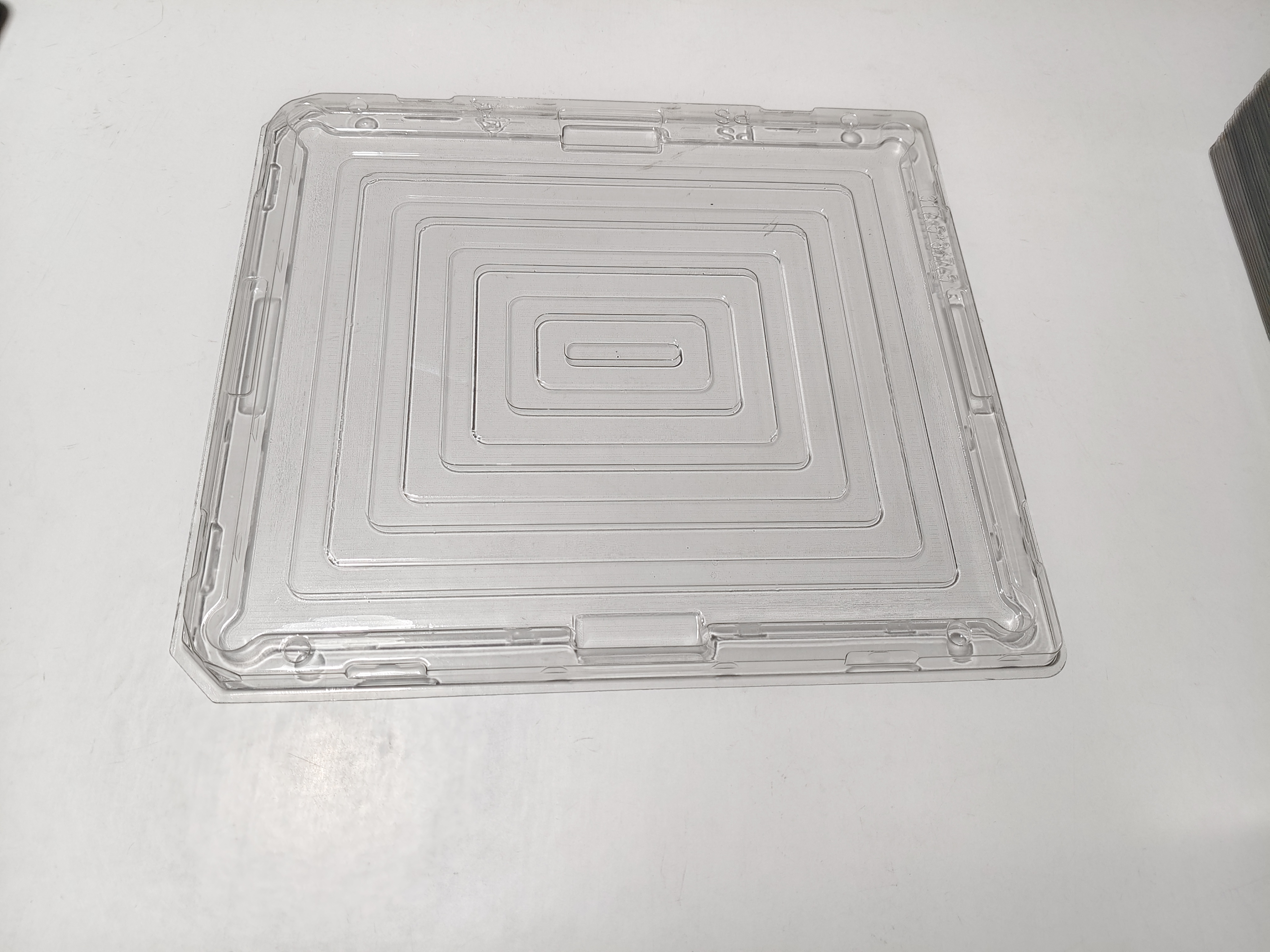 Square XSN0001（PET） 370×320×10mm Blister Box